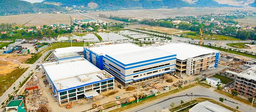  NHÀ MÁY LUXSHARE khu C 